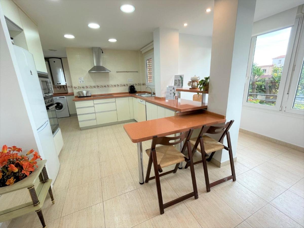 Apartamento Nebro El Rincon トレ・デ・ベナガルボン エクステリア 写真