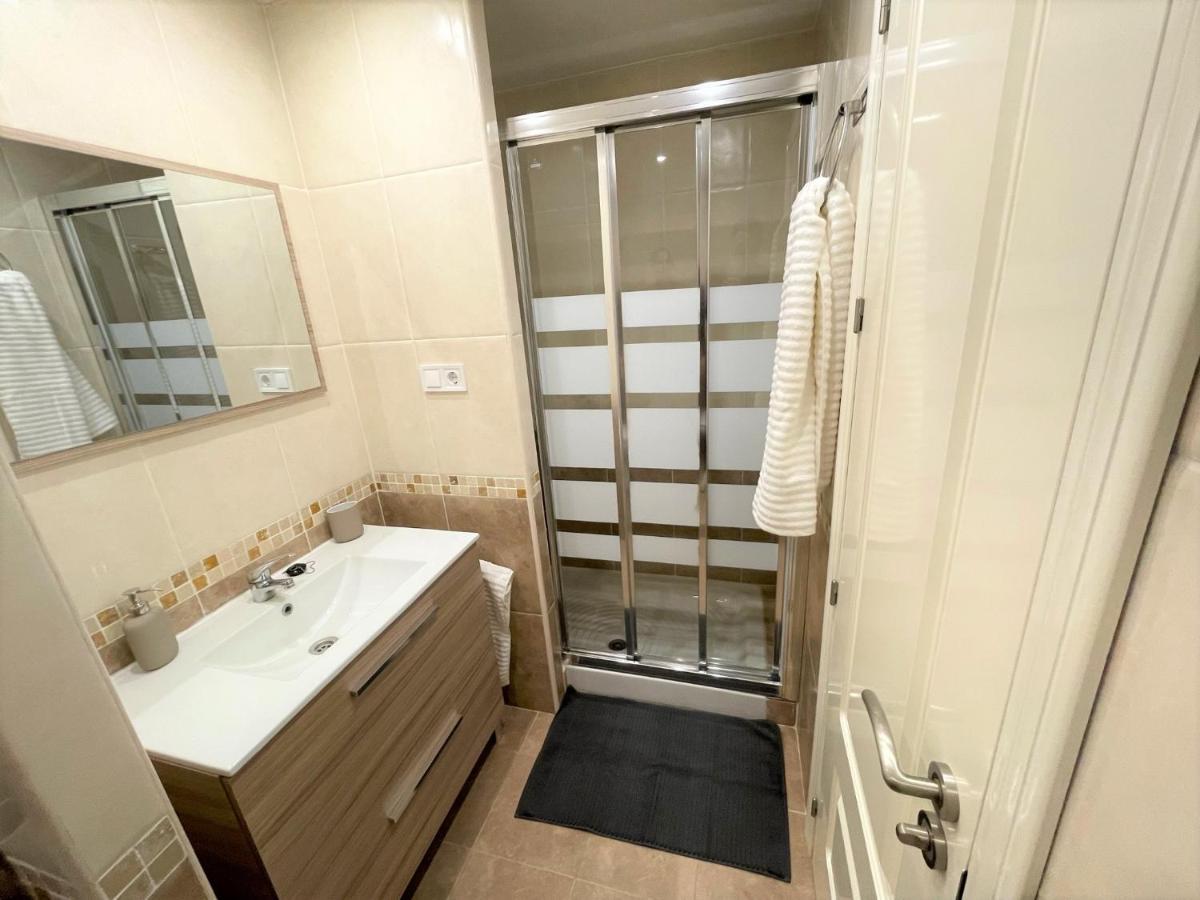 Apartamento Nebro El Rincon トレ・デ・ベナガルボン エクステリア 写真