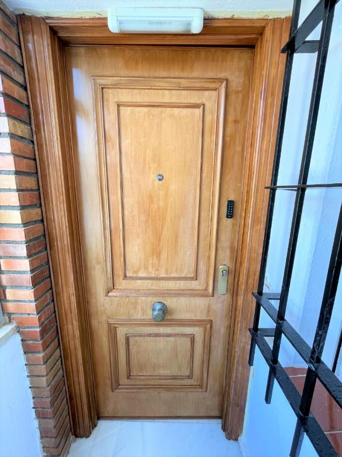Apartamento Nebro El Rincon トレ・デ・ベナガルボン エクステリア 写真