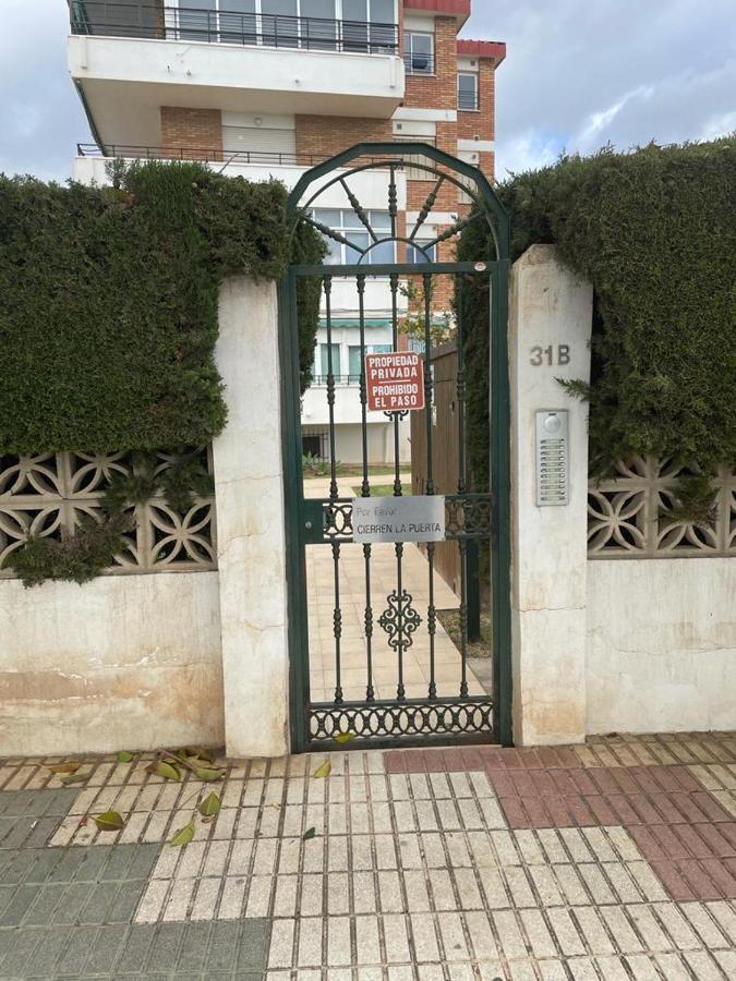 Apartamento Nebro El Rincon トレ・デ・ベナガルボン エクステリア 写真
